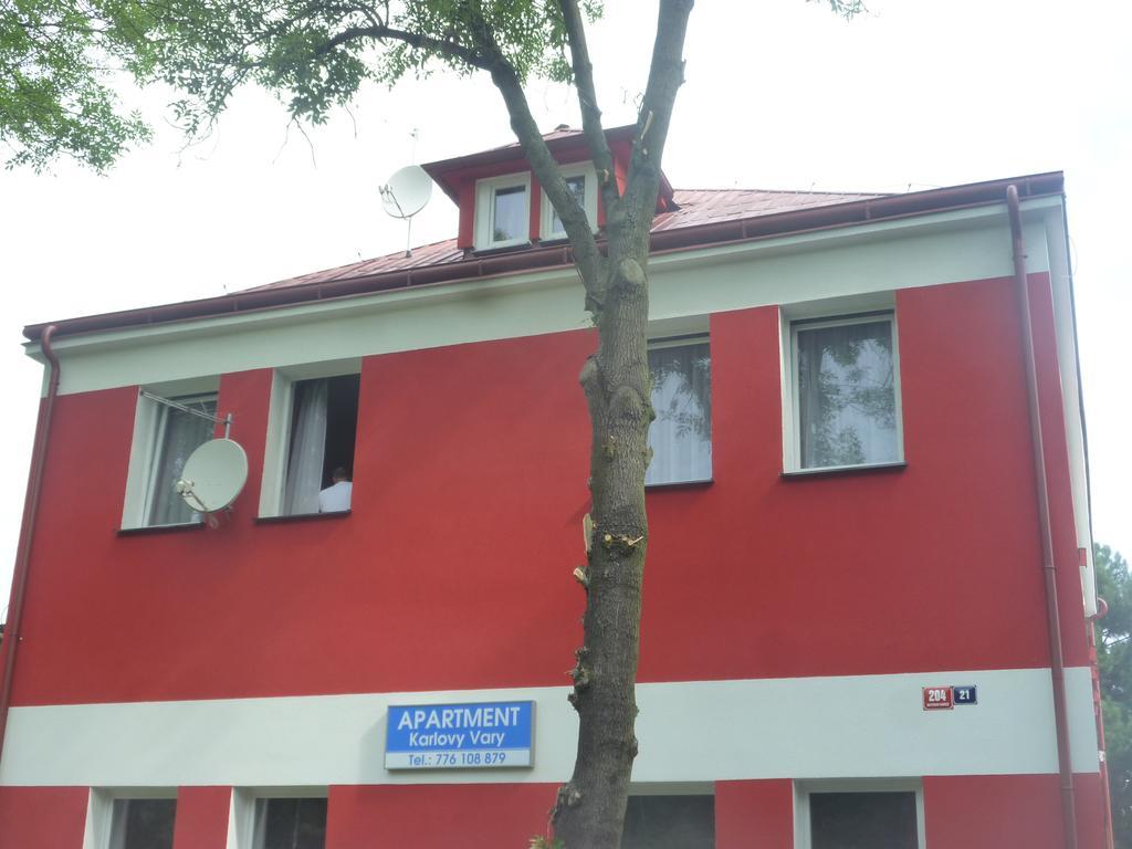 Apartment Κάρλοβι Βάρι Εξωτερικό φωτογραφία
